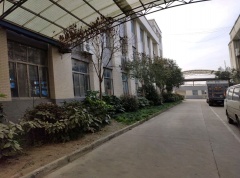 港閘區(qū)廠房出租，靠近南通理工學院，一棟3層，有電梯