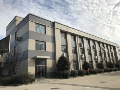 港閘區(qū)廠房出租，靠近南通理工學院，一棟3層，有電梯