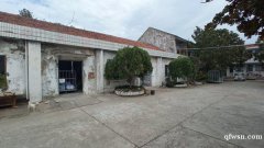 通州區(qū)十總鎮(zhèn)志新村，1000平獨門獨院，大車可進(jìn)，有門衛(wèi)